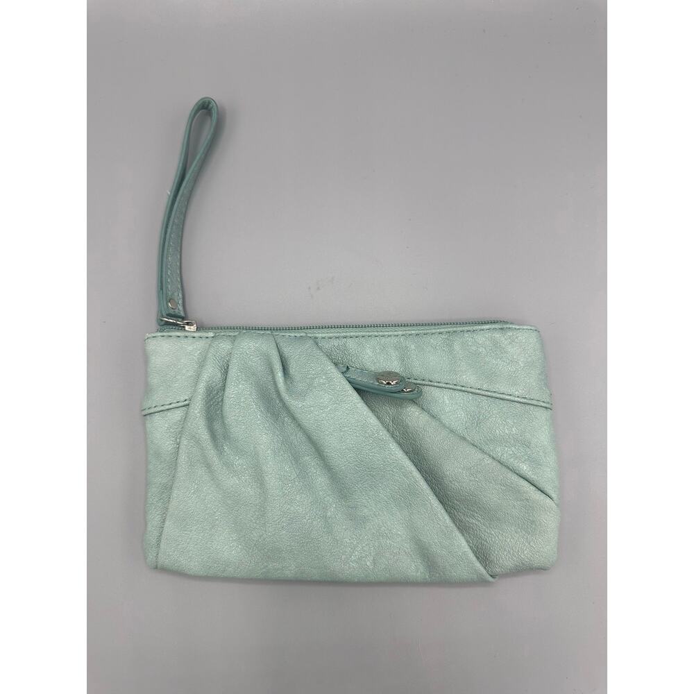 ✨ ELLE Mint Green Pleated Faux Leather Wristlet Pouch (8.5”x5”) - GUC ✨
